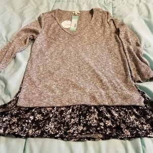 LeLis NWT top